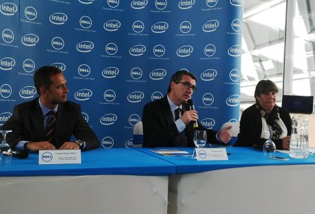 Dienes-Oehm Tivadar, a Dell Magyarország vezetője, Aongus Hegarty, a Dell EMEA régió igazgatója és Anja Monrad, a Dell kelet- és közép-európai, EMEA régióért felelős igazgatója
